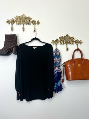 Laura sheer sleeve blouse 1X